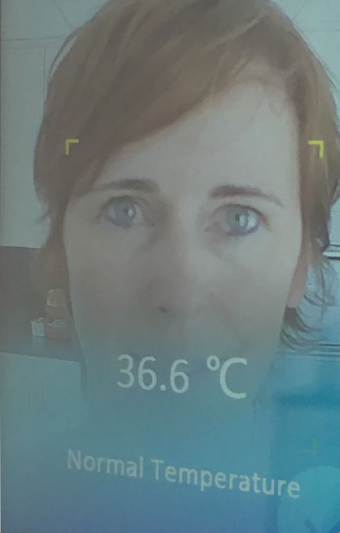 EM Body Temp Scanner scherm